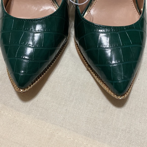 New BCBGeneration Emerald Heels - Picture 3 of 8